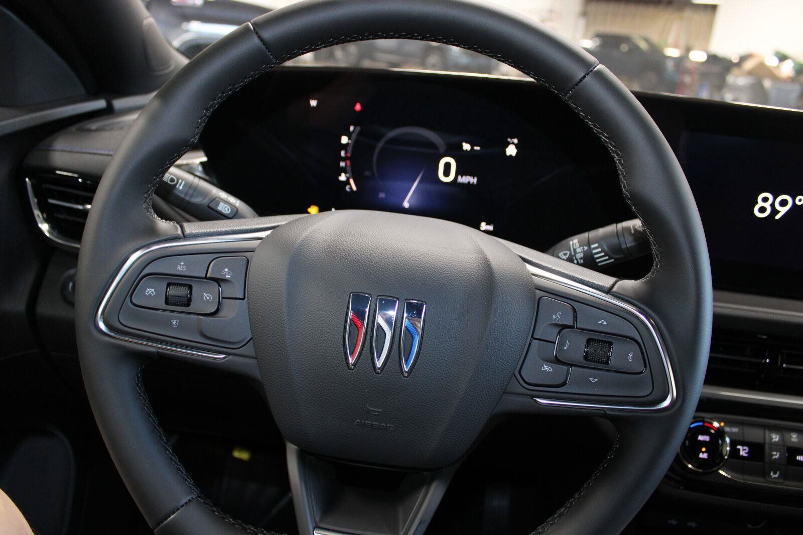 New 2026 Buick Envista Sport Touring FWD image 27