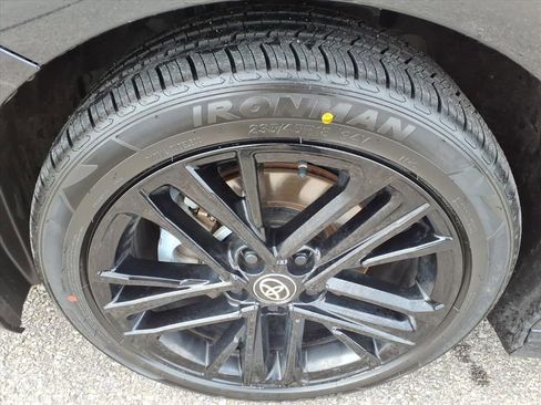 Certified 2025 Toyota Camry SE image 10