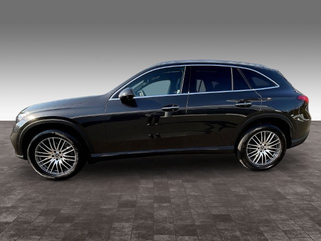 Used 2026 Mercedes-Benz GLC 300 4MATIC image 7