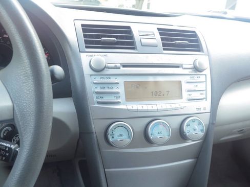 Used 2008 Toyota Camry LE FWD image 9