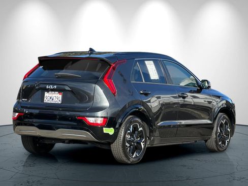 Used 2023 Kia Niro Wind FWD image 4