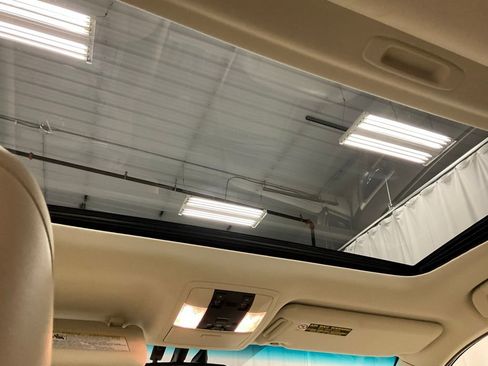 Used 2015 Lexus GX 460 w/ Premium Package image 39