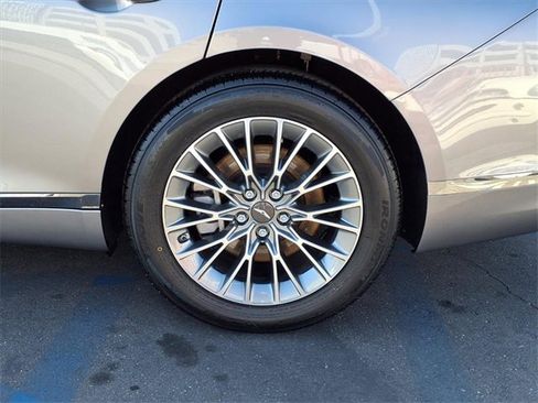 Used 2023 Genesis G80 2.5T image 7