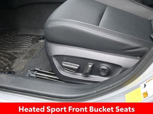 Used 2025 Toyota Prius XLE image 12