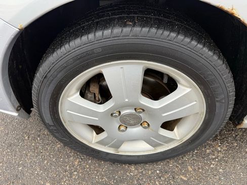Used 2007 Ford Focus S image 9