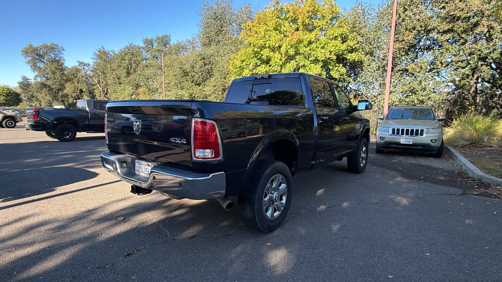 Used 2014 RAM 2500 Laramie w/ Protection Group AWD/4WD image 5