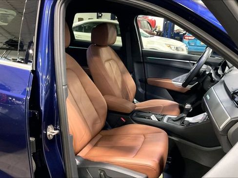 Certified 2023 Audi Q3 2.0T Premium Plus w/ Premium Plus Package image 7