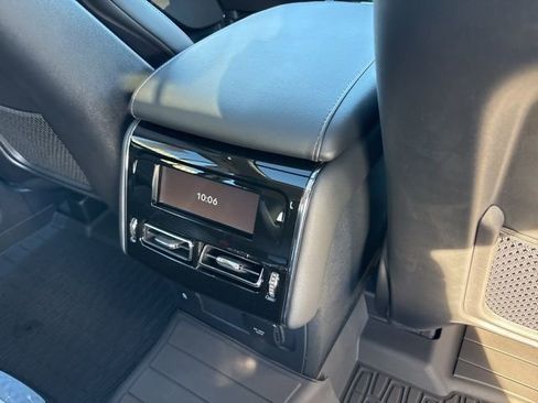 Used 2025 Lincoln Aviator Reserve w/ Jet Appearance Package AWD/4WD image 15