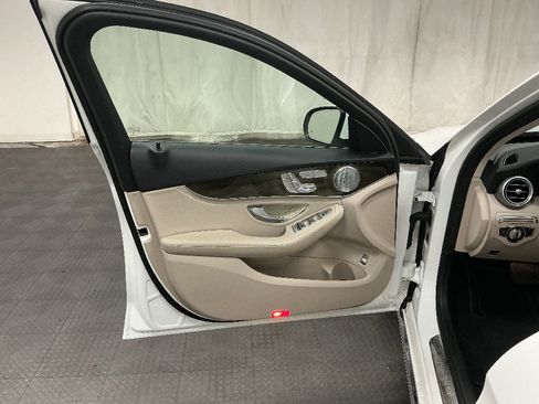 Used 2016 Mercedes-Benz C 300 4MATIC Sedan image 21