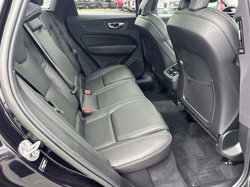 Used 2022 Volvo XC60 B6 Inscription w/ Advanced Package AWD/4WD image 16