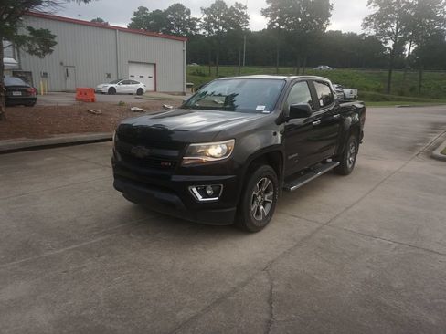 Used 2018 Chevrolet Colorado Z71 AWD/4WD image 16