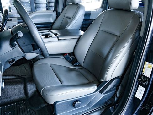 Used 2022 Ford F250 XL w/ Power Equipment Group image 40