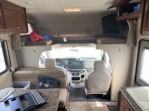 Used 2016 Ford E-450 and Econoline 450 Super Duty w/ Motorhome Prep Package image 10