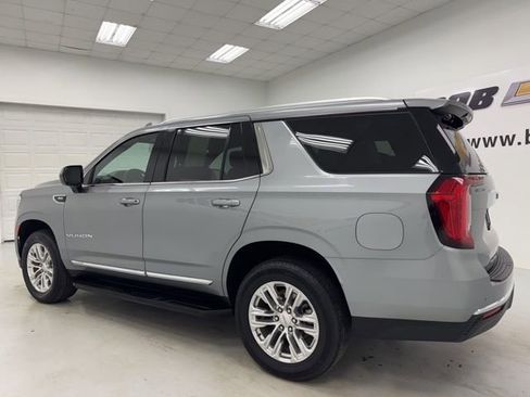 Used 2024 GMC Yukon SLT AWD/4WD image 7