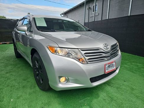 Used 2009 Toyota Venza AWD w/ Convenience Pkg image 2