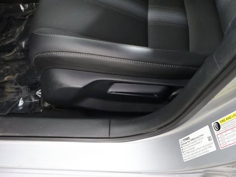 Used 2025 Honda Civic Sport image 28