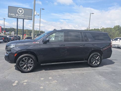 Used 2022 Chevrolet Suburban Z71 image 8