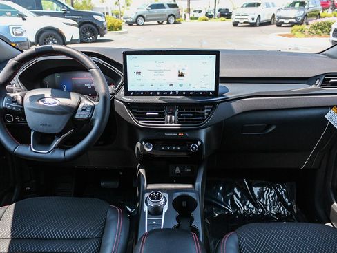 Used 2025 Ford Escape ST-Line w/ Equipment Group 301A image 13