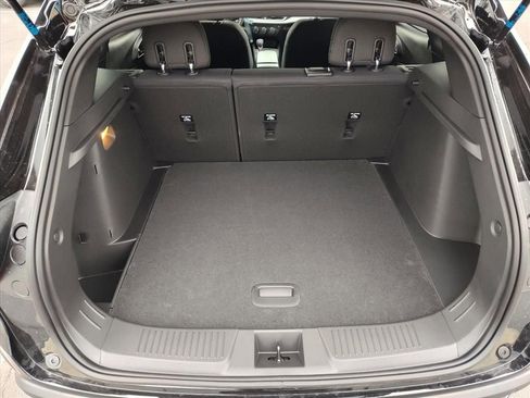 New 2026 Chevrolet Trax RS w/ Sunroof Package image 9