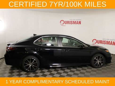 Used 2024 Toyota Camry SE FWD image 8