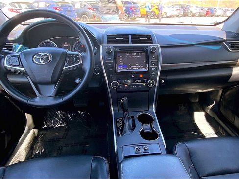 Used 2016 Toyota Camry XLE w/ Advanced Technology Package FWD image 15
