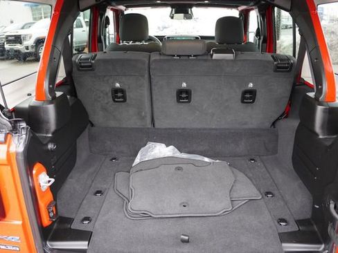 Certified 2025 Jeep Wrangler Unlimited Rubicon 4xe w/ Safety Group image 19