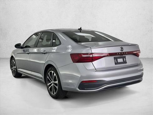 Used 2025 Volkswagen Jetta Sport FWD image 8