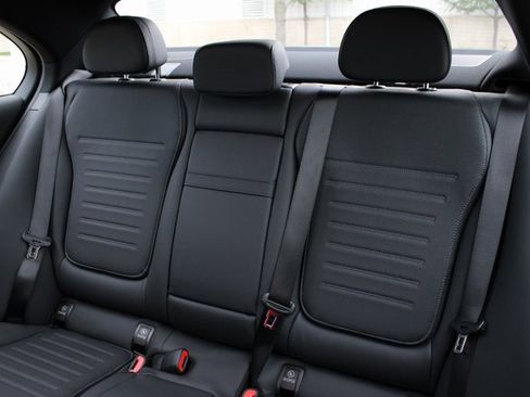 Used 2024 Mercedes-Benz C 300 4MATIC Sedan image 31