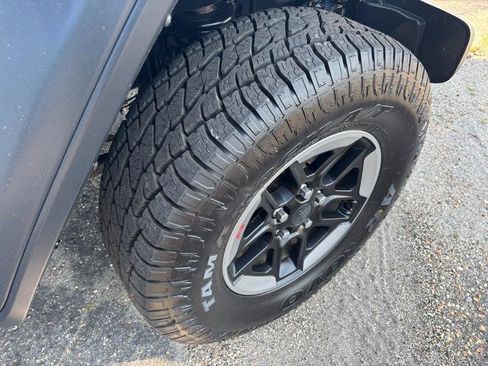 Used 2018 Jeep Wrangler Unlimited Rubicon AWD/4WD image 16