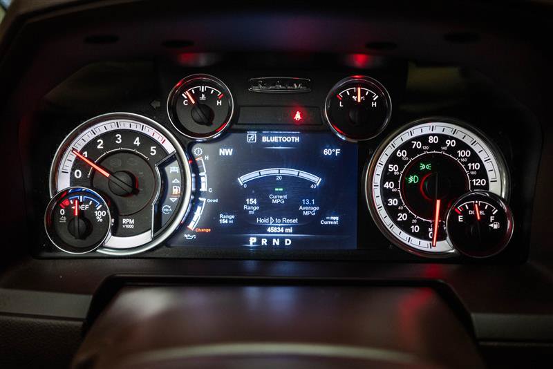 Used 2018 RAM 1500 Laramie w/ Convenience Group AWD/4WD image 16