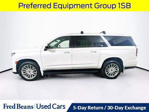 Used 2023 Cadillac Escalade ESV Premium Luxury AWD/4WD image 5