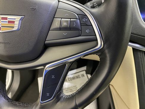 Used 2019 Cadillac XT5 Premium Luxury image 25