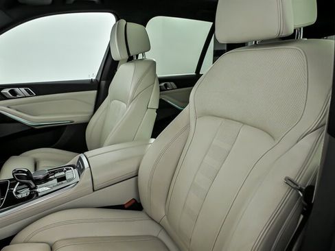 Used 2019 BMW X5 xDrive40i AWD/4WD image 18