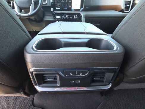 Certified 2025 GMC Sierra 1500 Denali AWD/4WD image 32