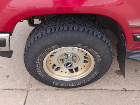 Used 1994 Ford Explorer XLT AWD/4WD image 11