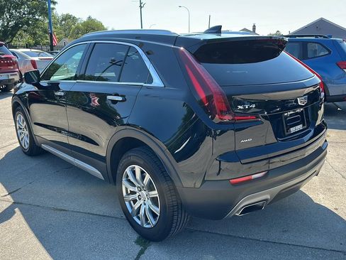 Used 2021 Cadillac XT4 Premium Luxury w/ Cold Weather Package AWD/4WD image 7