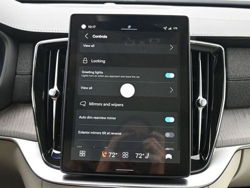 New 2026 Volvo XC90 B6 Ultra w/ Protection Package image 18