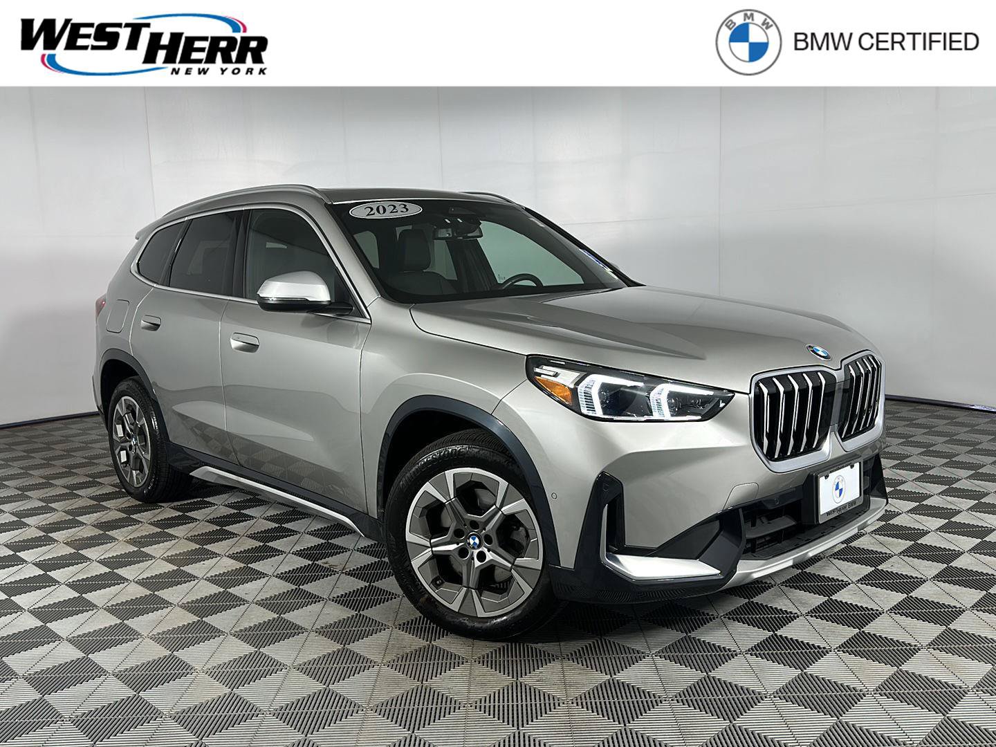 Used 2023 BMW X1 xDrive28i w/ Convenience Package AWD/4WD image 1