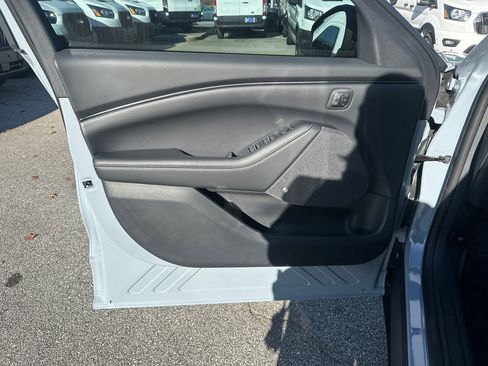 New 2025 Ford Mustang Mach-E Premium image 32