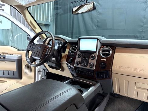 Used 2015 Ford F350 Lariat w/ Chrome Package image 30