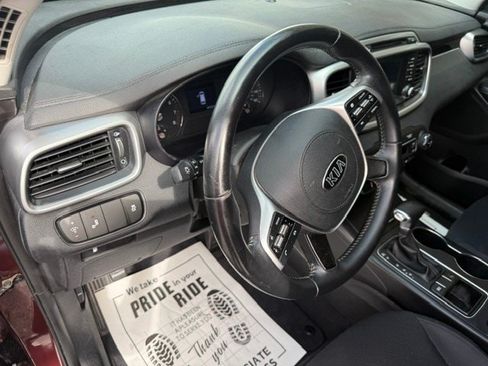 Used 2019 Kia Sorento FWD w/ LX Convenience Package image 12