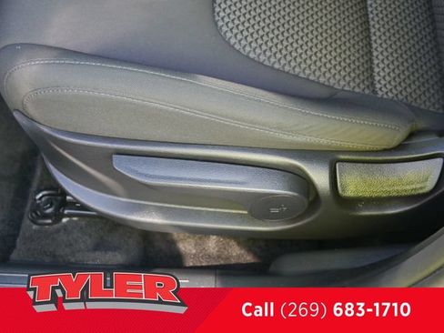 Used 2024 Kia Sportage LX AWD/4WD image 23