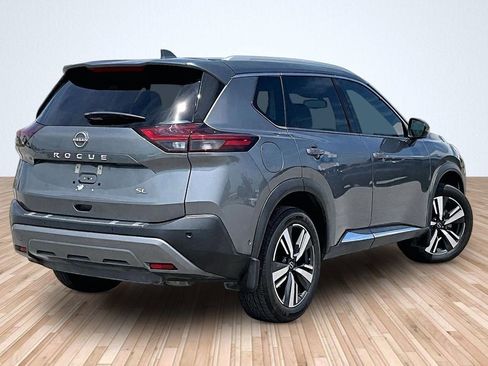 Used 2023 Nissan Rogue SL w/ SL Premium Package FWD image 2