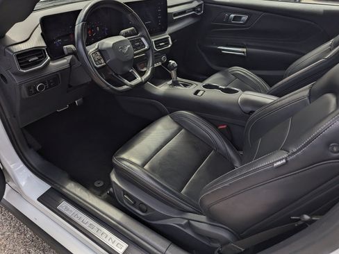 Certified 2025 Ford Mustang Premium RWD image 9