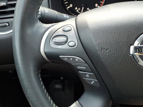 Used 2018 Nissan Pathfinder SV FWD image 21
