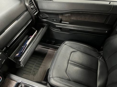 Used 2020 Ford Expedition Limited w/ Special Edition Package AWD/4WD image 40