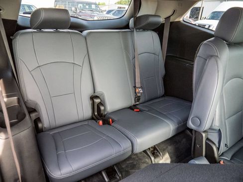 Used 2021 Buick Enclave Essence FWD image 24