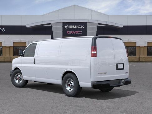 New 2026 GMC Savana 2500 RWD image 3