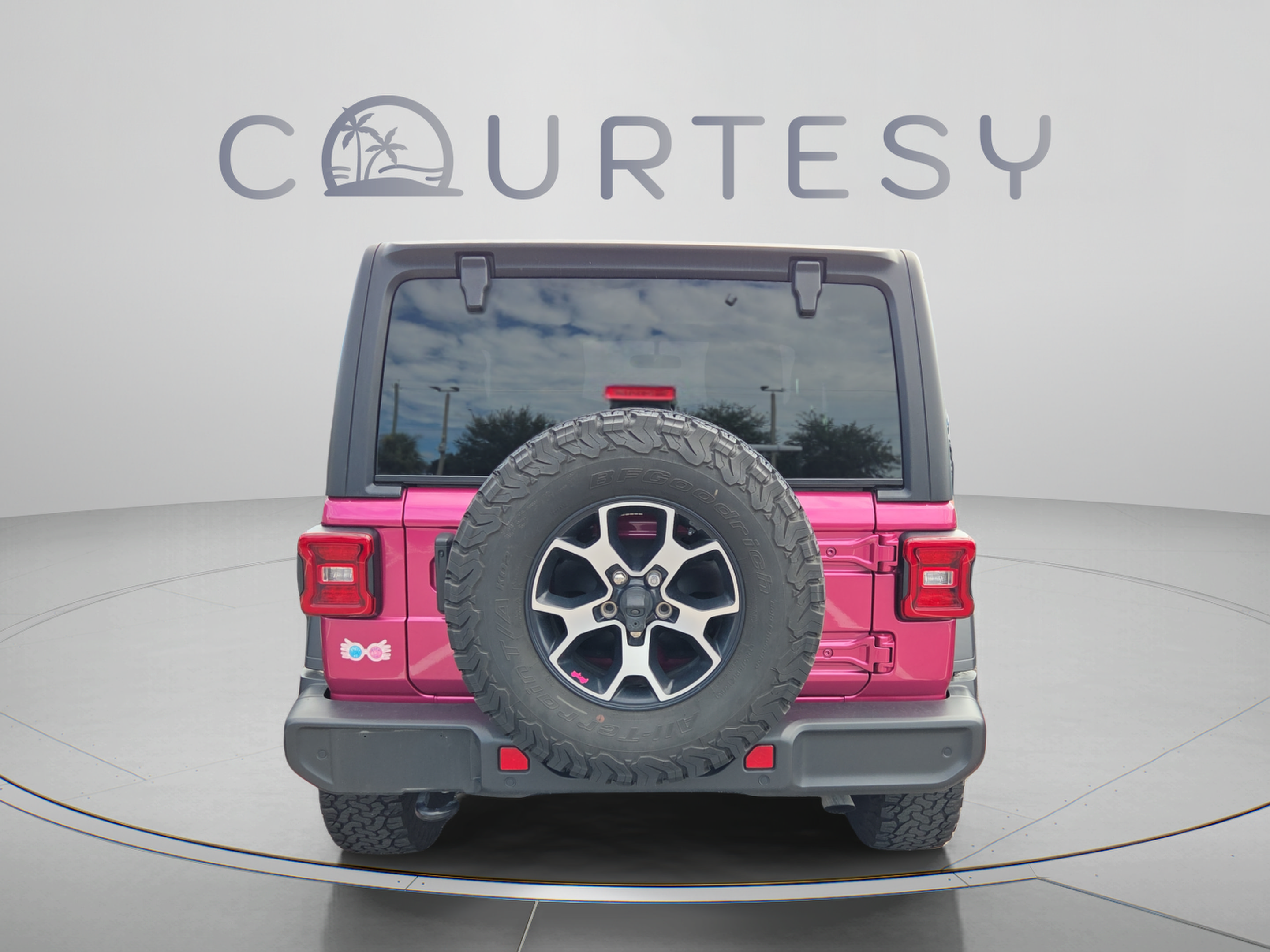 Used 2022 Jeep Wrangler Sport AWD/4WD image 2