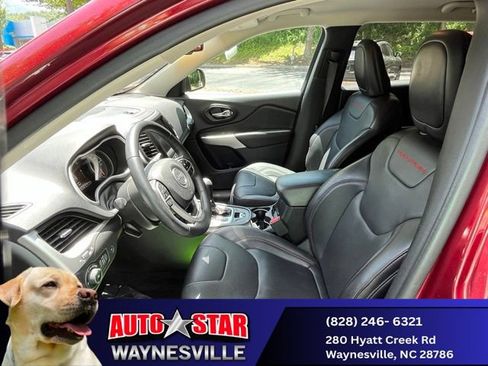 Used 2018 Jeep Cherokee Trailhawk w/ Quick Order Package 27L AWD/4WD image 26